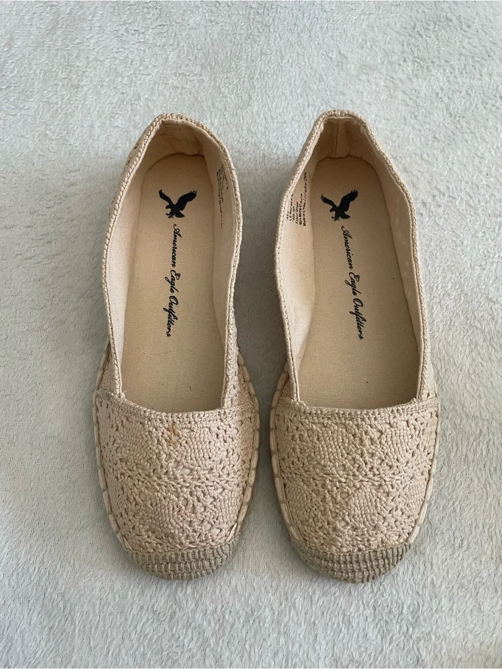 American Eagle Outfitters Women's size 6 Cream Crochet Slip-On Flats